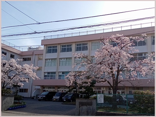 桜ヶ丘小学校