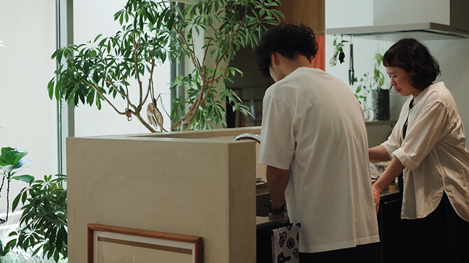 光と緑に包まれた穏やかな暮らし