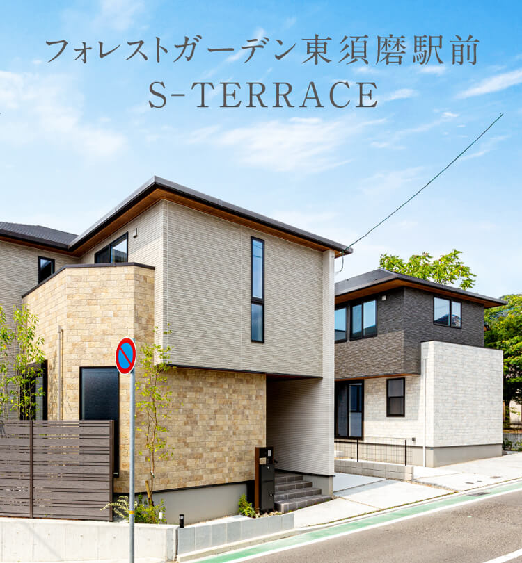 2025年8月撮影 左から9号棟、10号棟