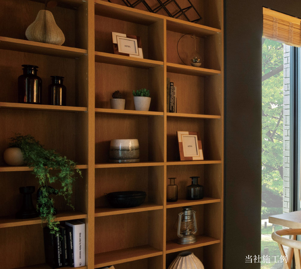 壁収納とカウンター