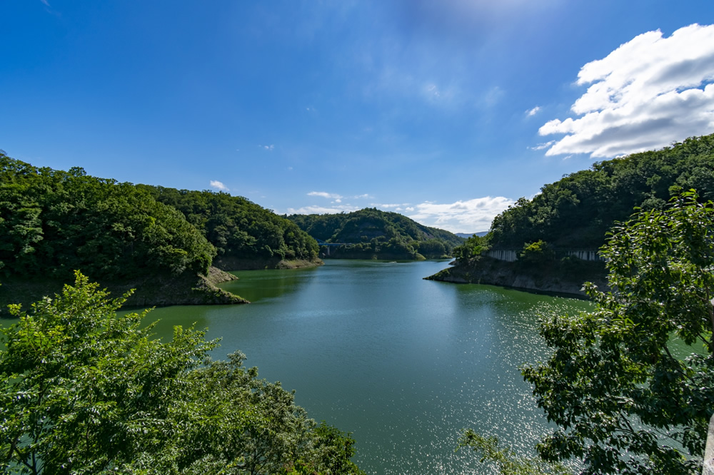 ダム湖百選「知明湖（一庫ダム）」