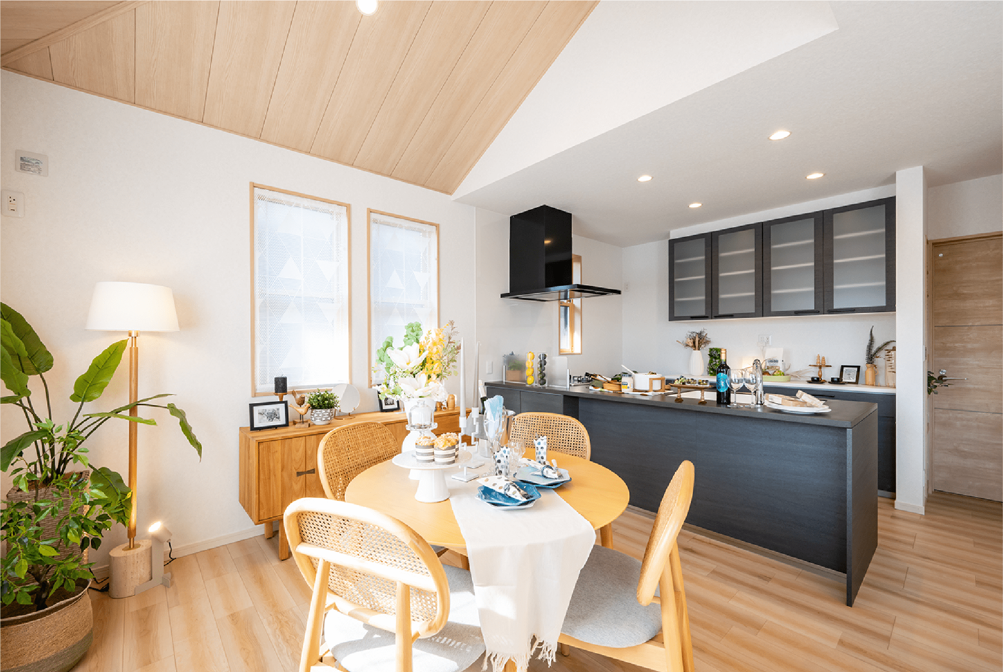 ダイニング・キッチン［7号棟］