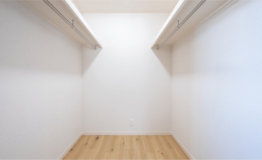 ウォークインクローゼットの参考写真