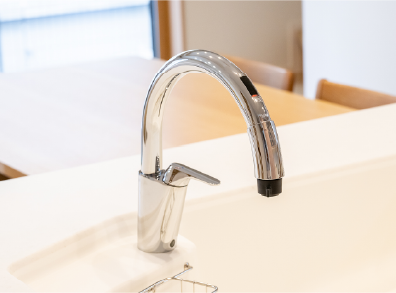 タッチレスハンドシャワー