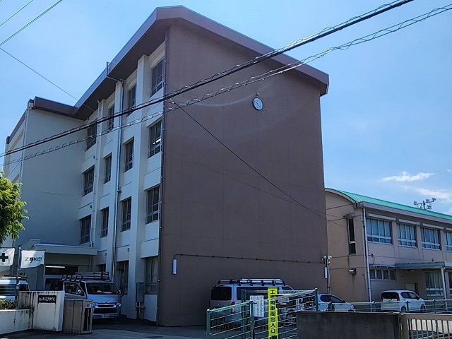 松山市立道後中学校