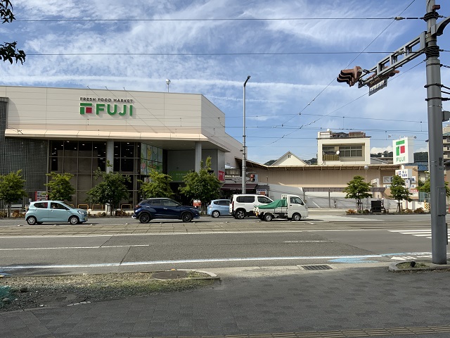 フジ 道後店