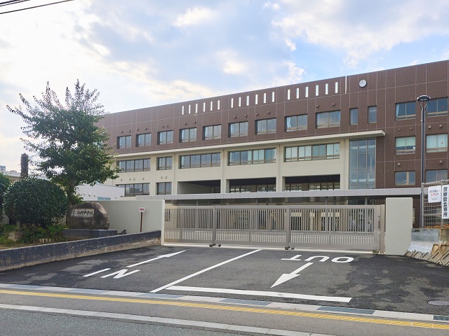 福津市立福間中学校
