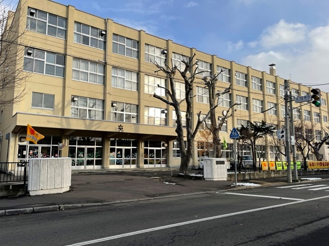 札幌市立美香保小学校