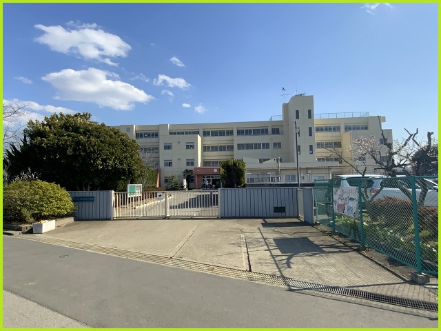 取手市立取手東小学校