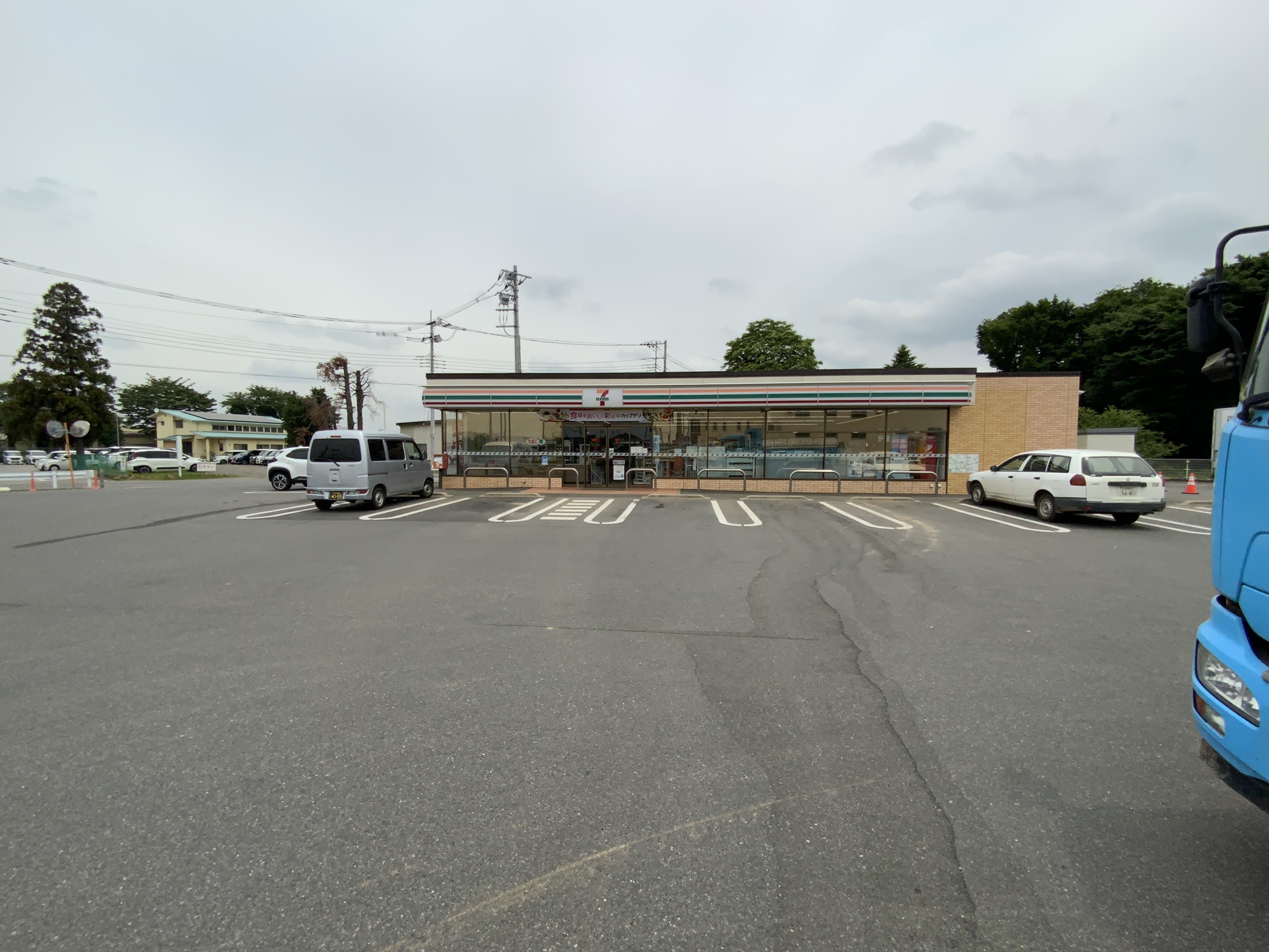 セブンイレブン下河原崎店