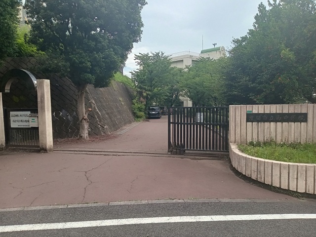 座間市立南中学校