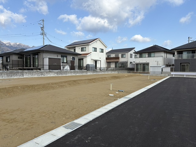 現地(8号地 東側より撮影)