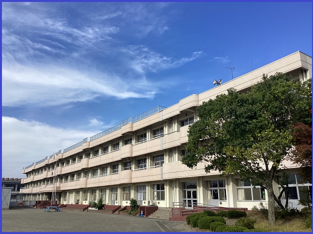 東向陽台小学校