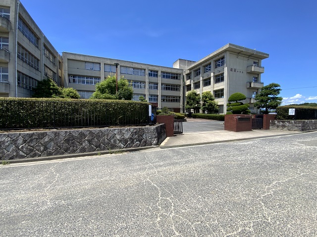 橿原市立橿原中学校