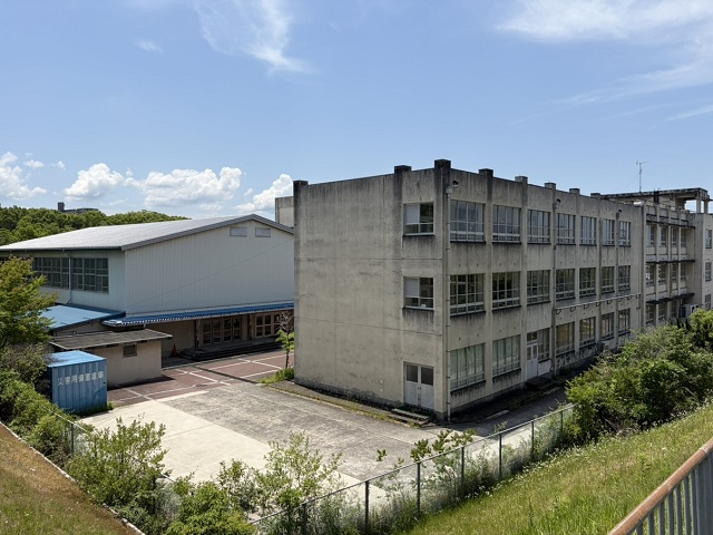 桃山小学校