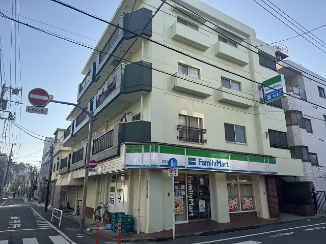 ファミリーマート西落合店