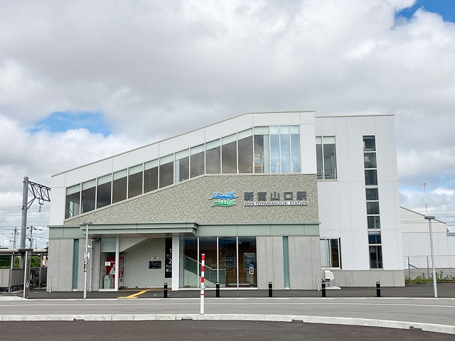 あいの風鉄道 新富山口駅