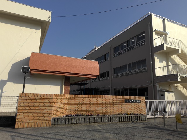 和歌山市立岡崎小学校