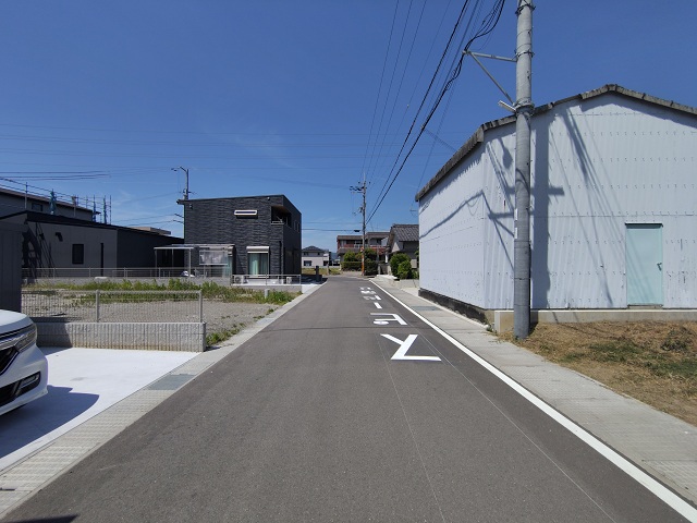 現地 1号地:東道路 南より(2026年6月撮影)