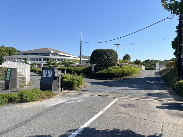 宇部市立黒石中学校