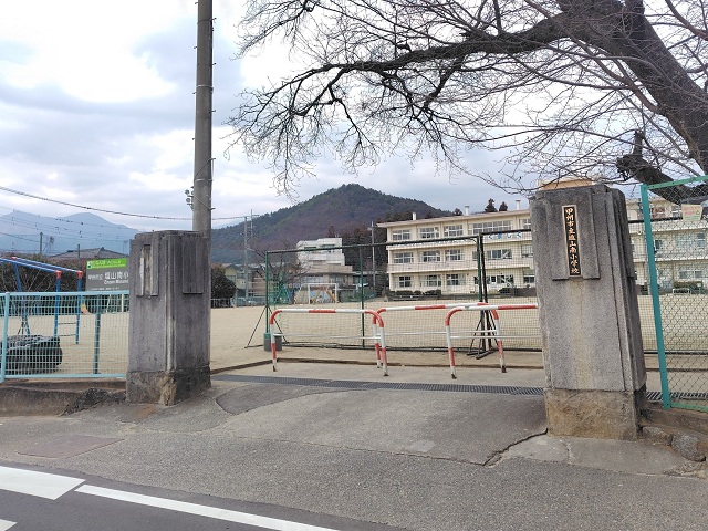 甲州市立塩山南小学校