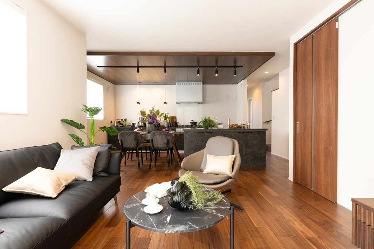 LIVING・DINING・KITCHEN