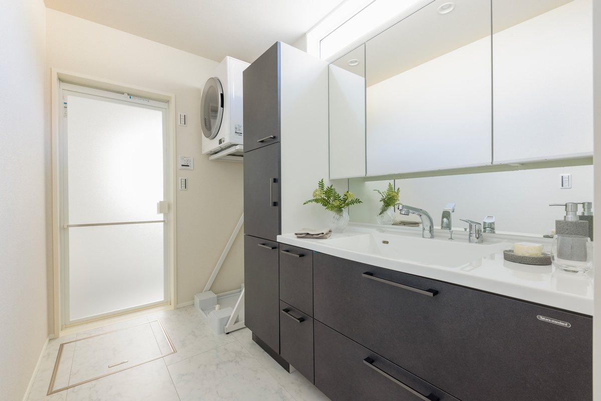 WASHROOM