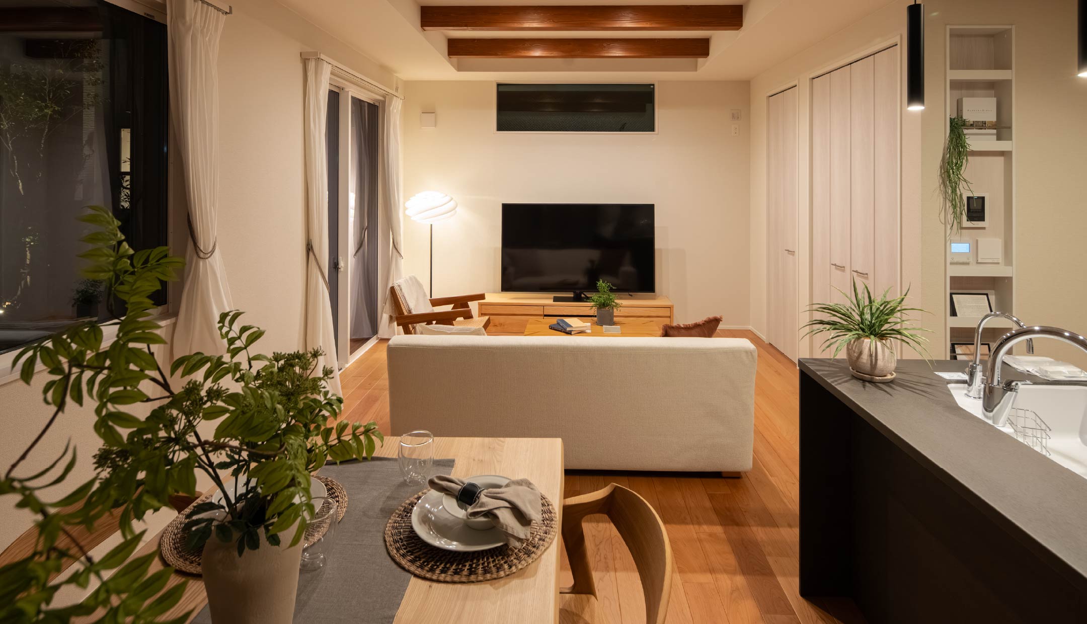 リビング・ダイニング写真