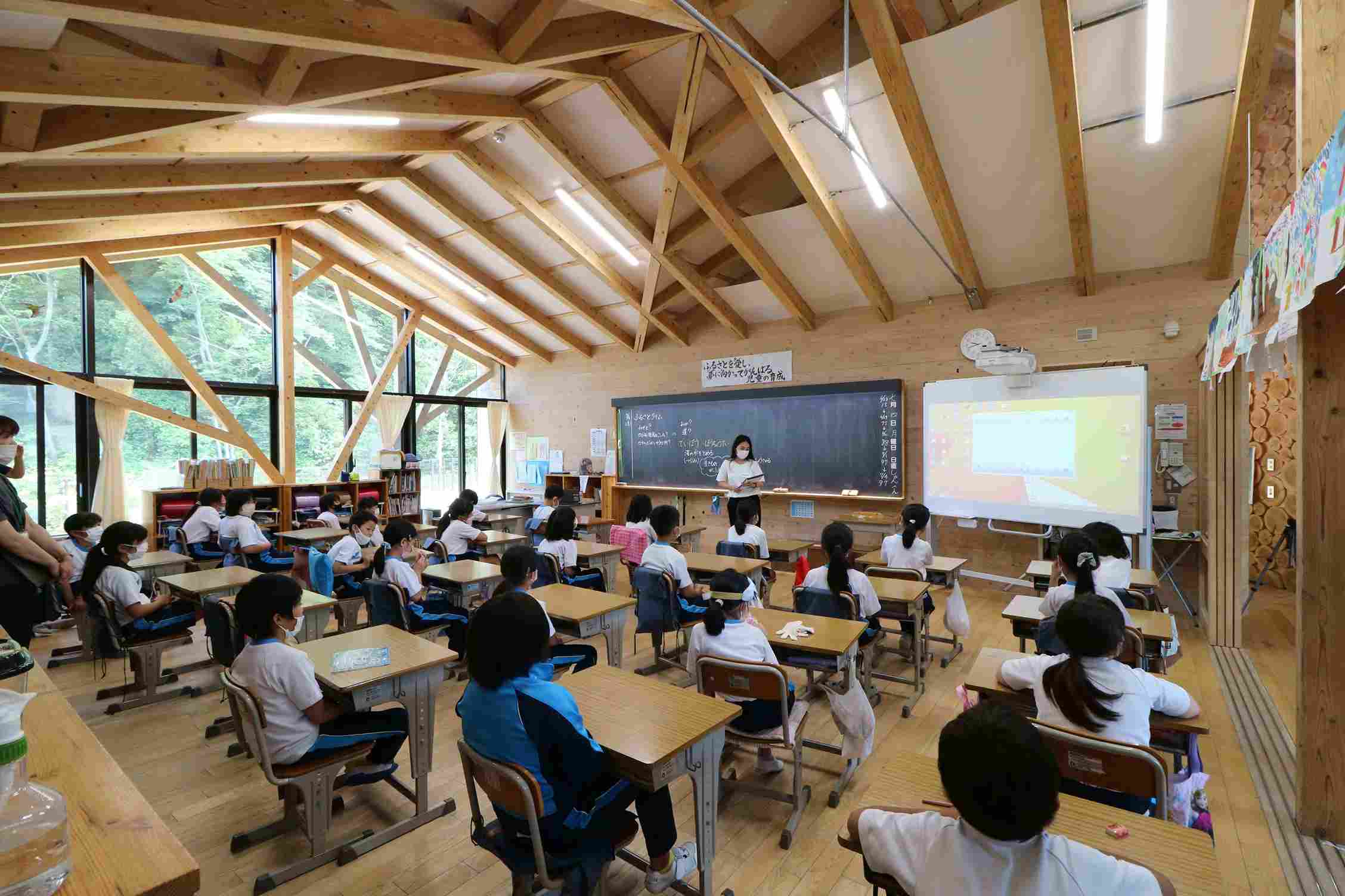 Environmental education at Miyanomori Elementary School