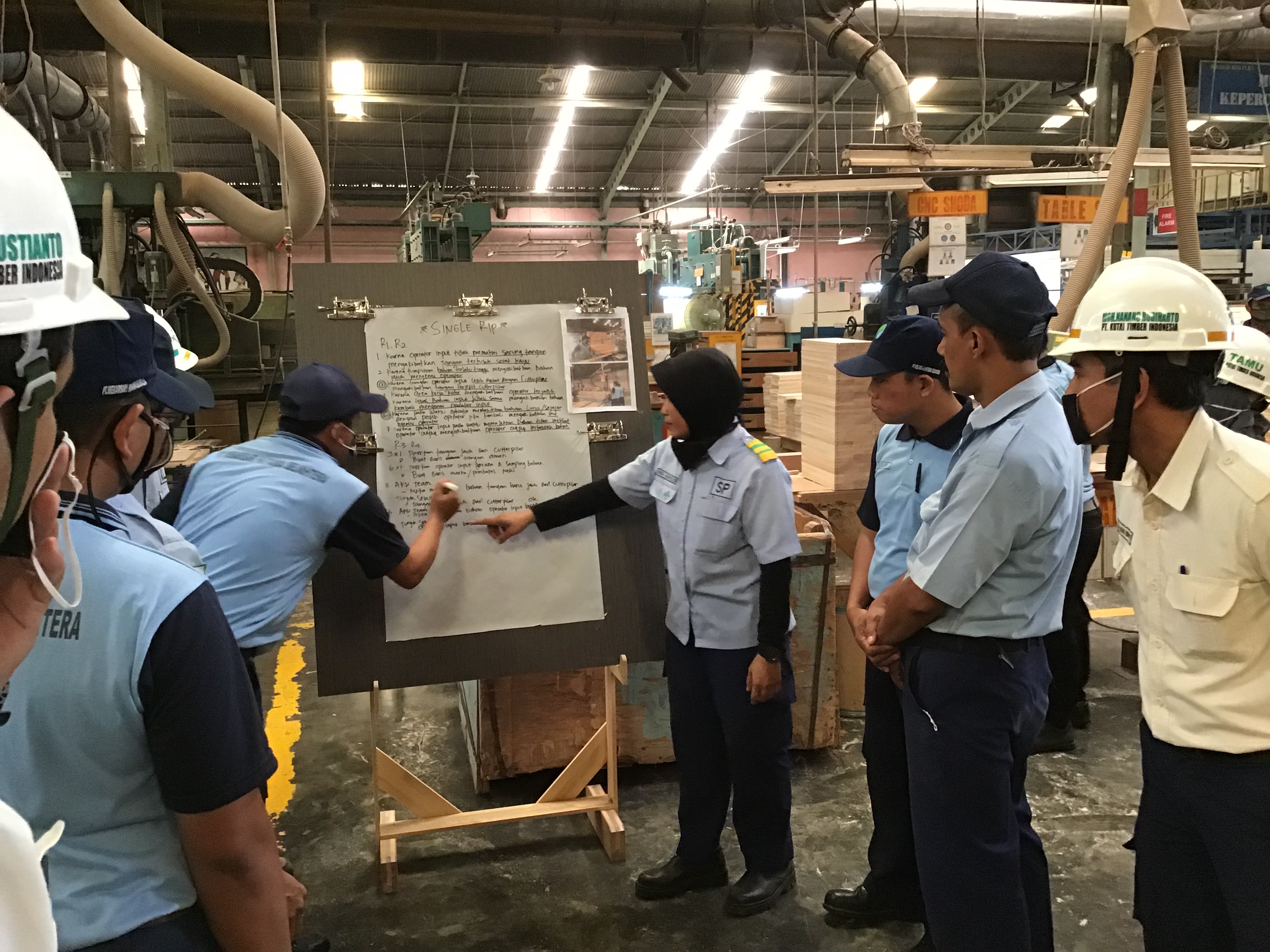 Risk prediction training for local employees at Indonesian manufacturers