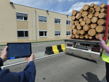 Properly checking the delivery at the plant using tablet terminals