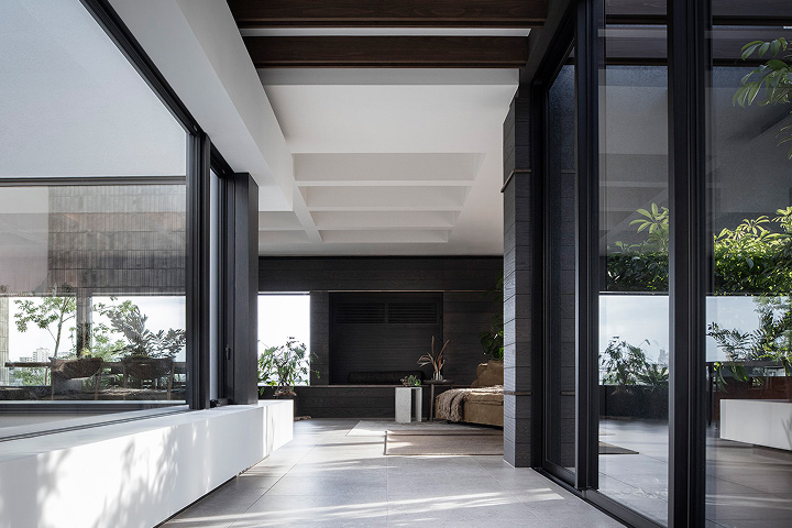 WOOD+