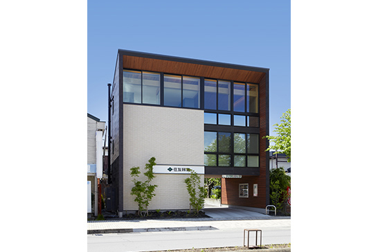 住友林業の軽井沢ギャラリー外観