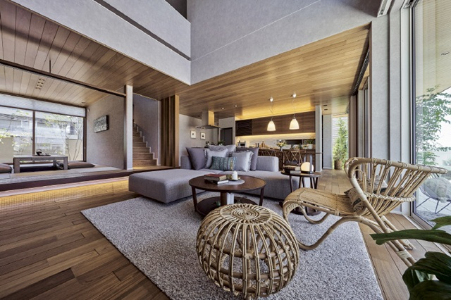 吹き抜けのあるリビング