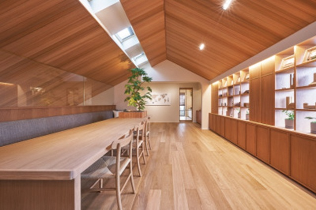 1.5階建ての家の上の階