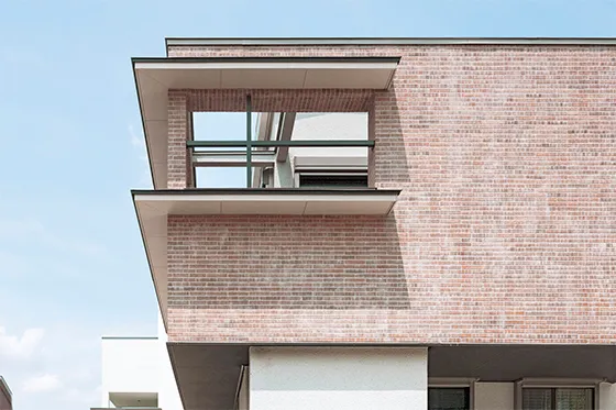 美しいアートのように。 時代を超えて建物を彩る外壁