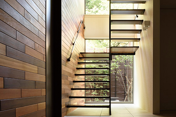 さまざまな木の個性豊かな表情を 楽しみながら暮らす