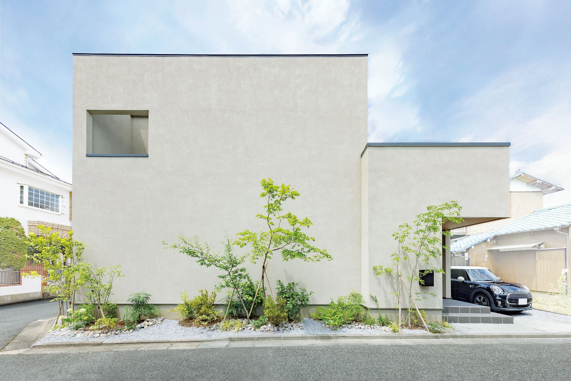 I邸 3つの中庭がある、和モダンの家