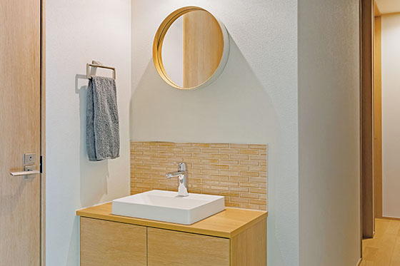 思い出を継ぐ、坪庭のある平屋