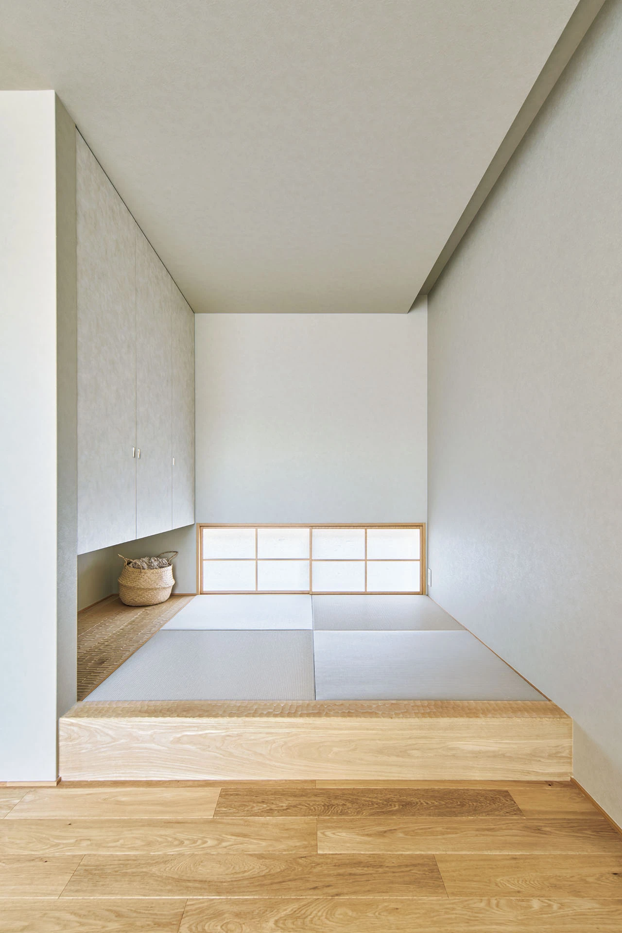地窓を設けた畳スペース