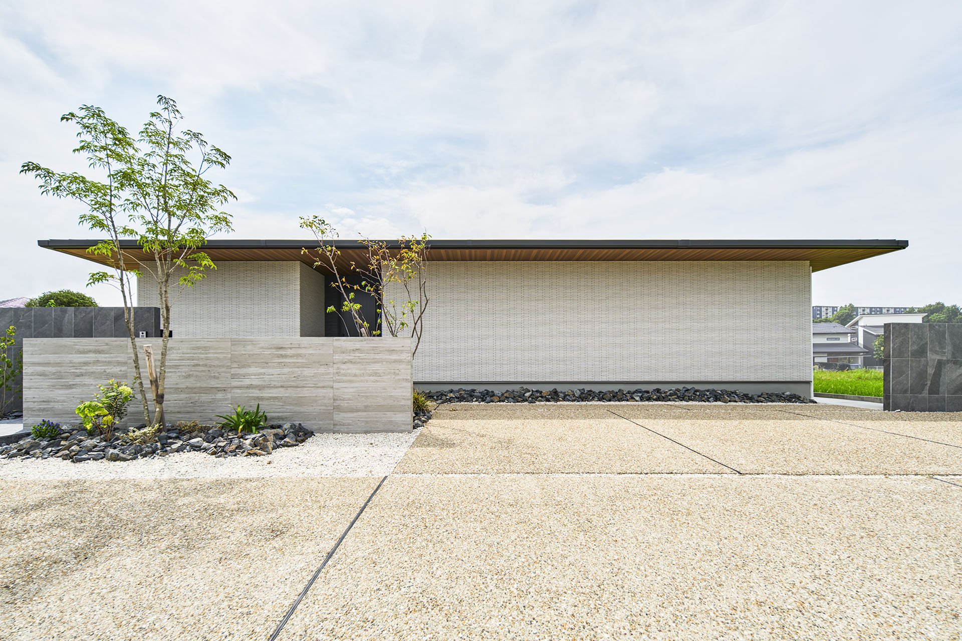 Y邸 開放感と重厚感に満ちた上質な住まい