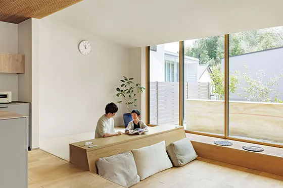 木質感と自然とのつながりを楽しむ平屋