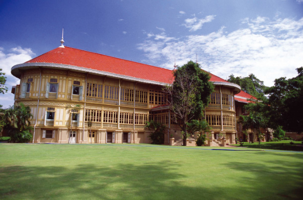 ウィマンメーク宮殿　写真提供：タイ国政府観光庁