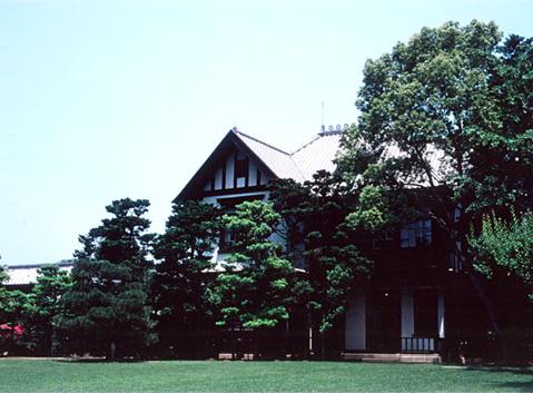 住友活機園(伊庭貞剛記念館)